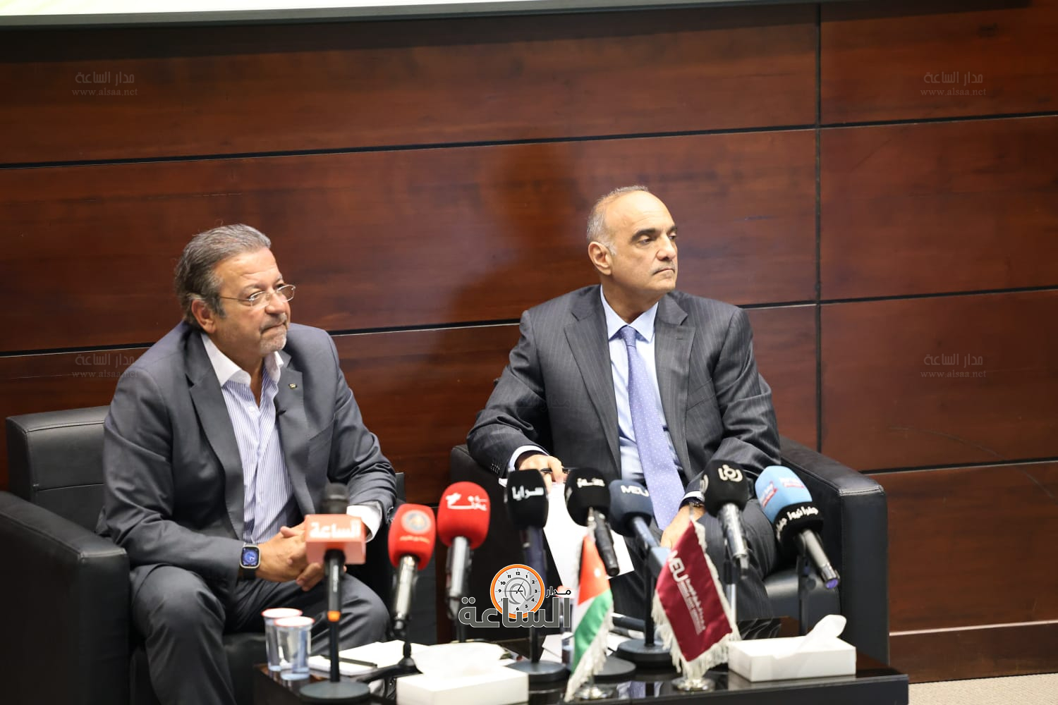 Madar Al-Saa Images 0.7720980868437336