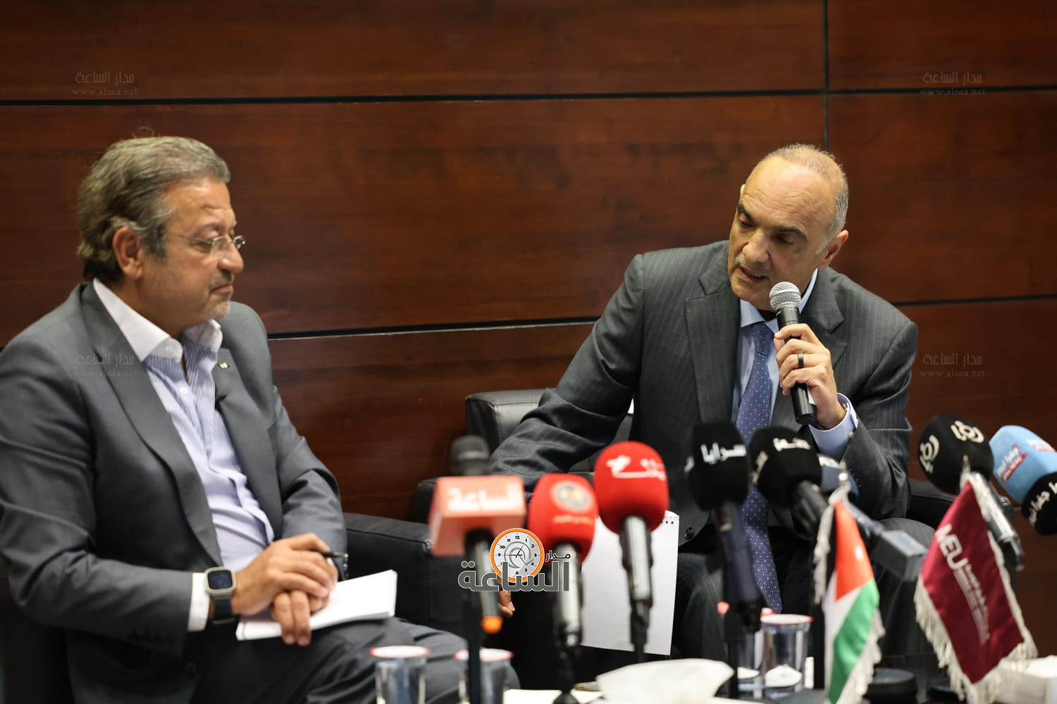 Madar Al-Saa Images 0.05800357305079307