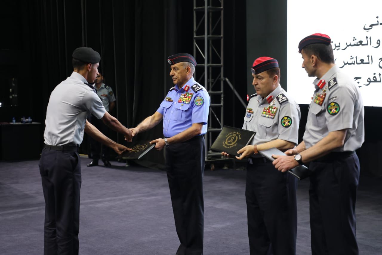 Madar Al-Saa Images 0.9121513754960022