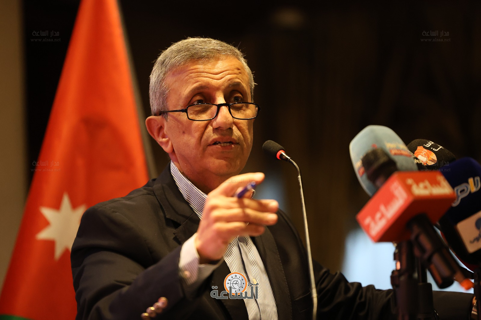 Madar Al-Saa Images 0.7167796376744966