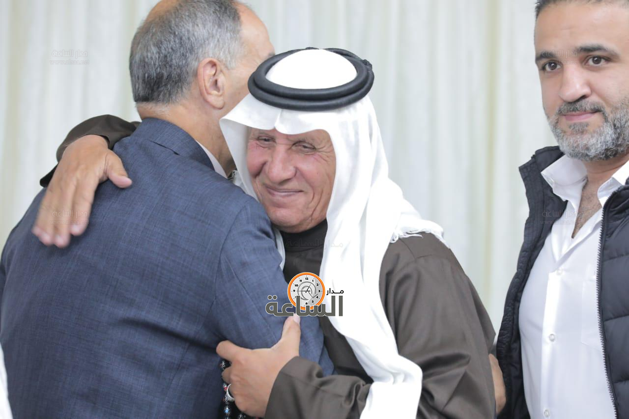 Madar Al-Saa Images 0.48671782594977697