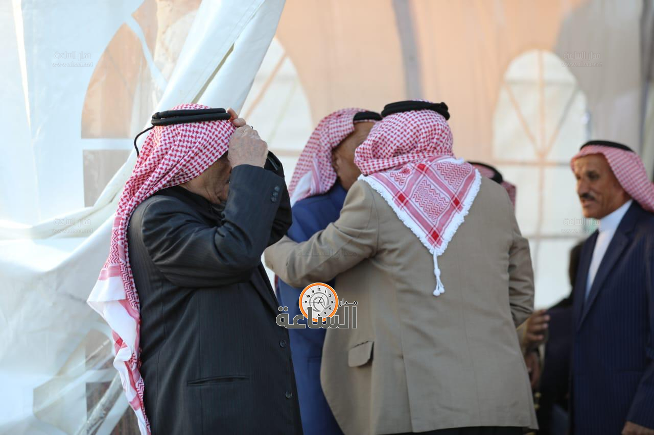 Madar Al-Saa Images 0.15180764833809401