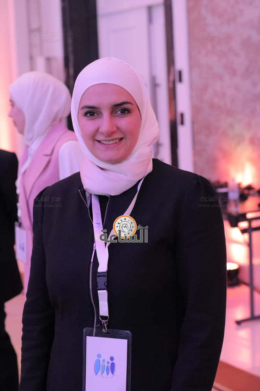 Madar Al-Saa Images 0.22135663536217587