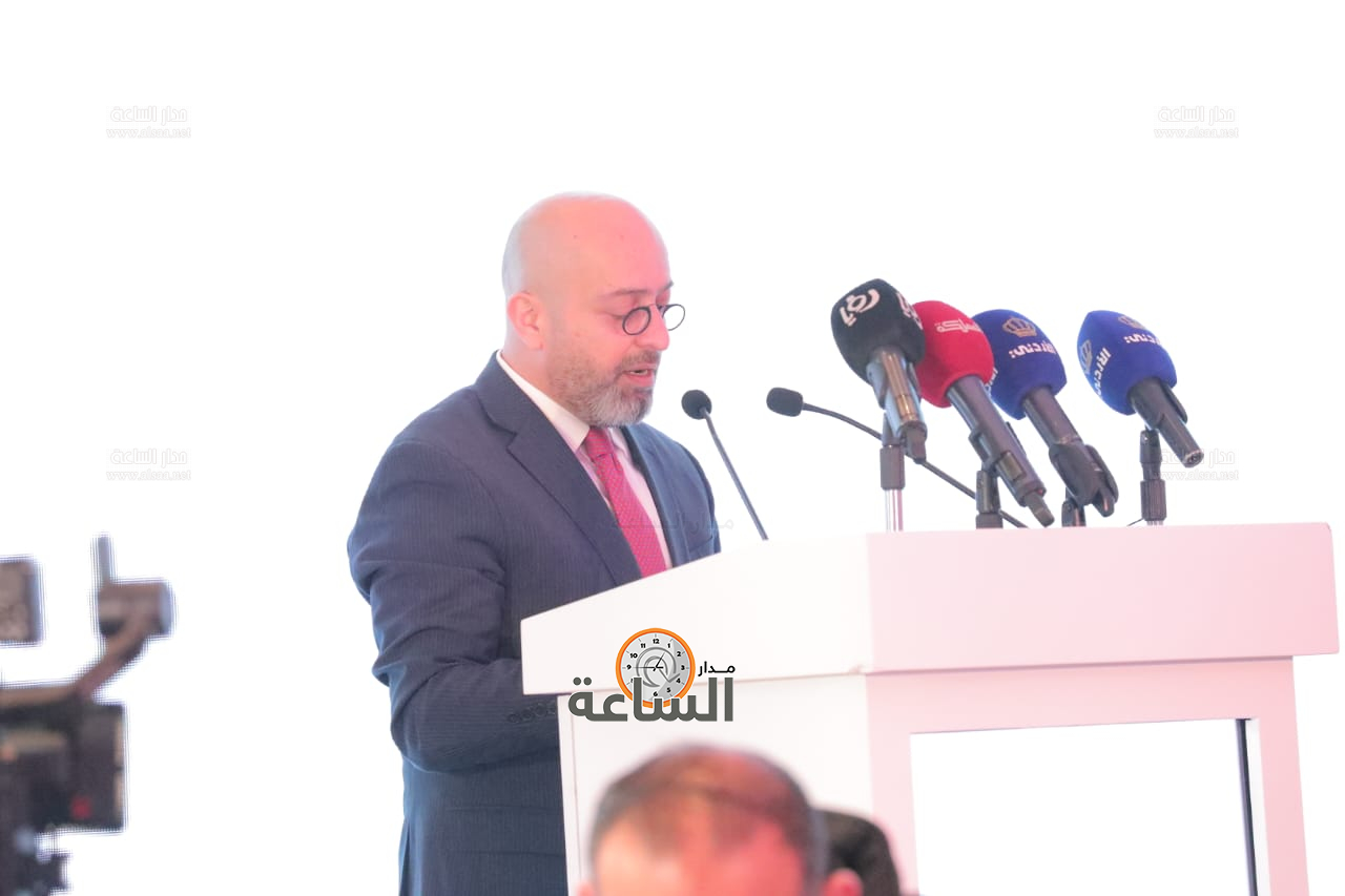 Madar Al-Saa Images 0.99572144862069