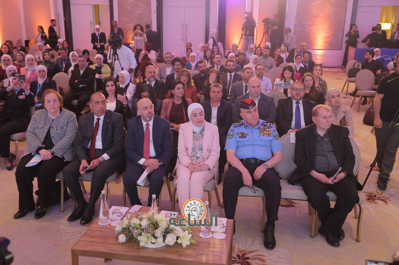 Madar Al-Saa Images 0.18067332610600317