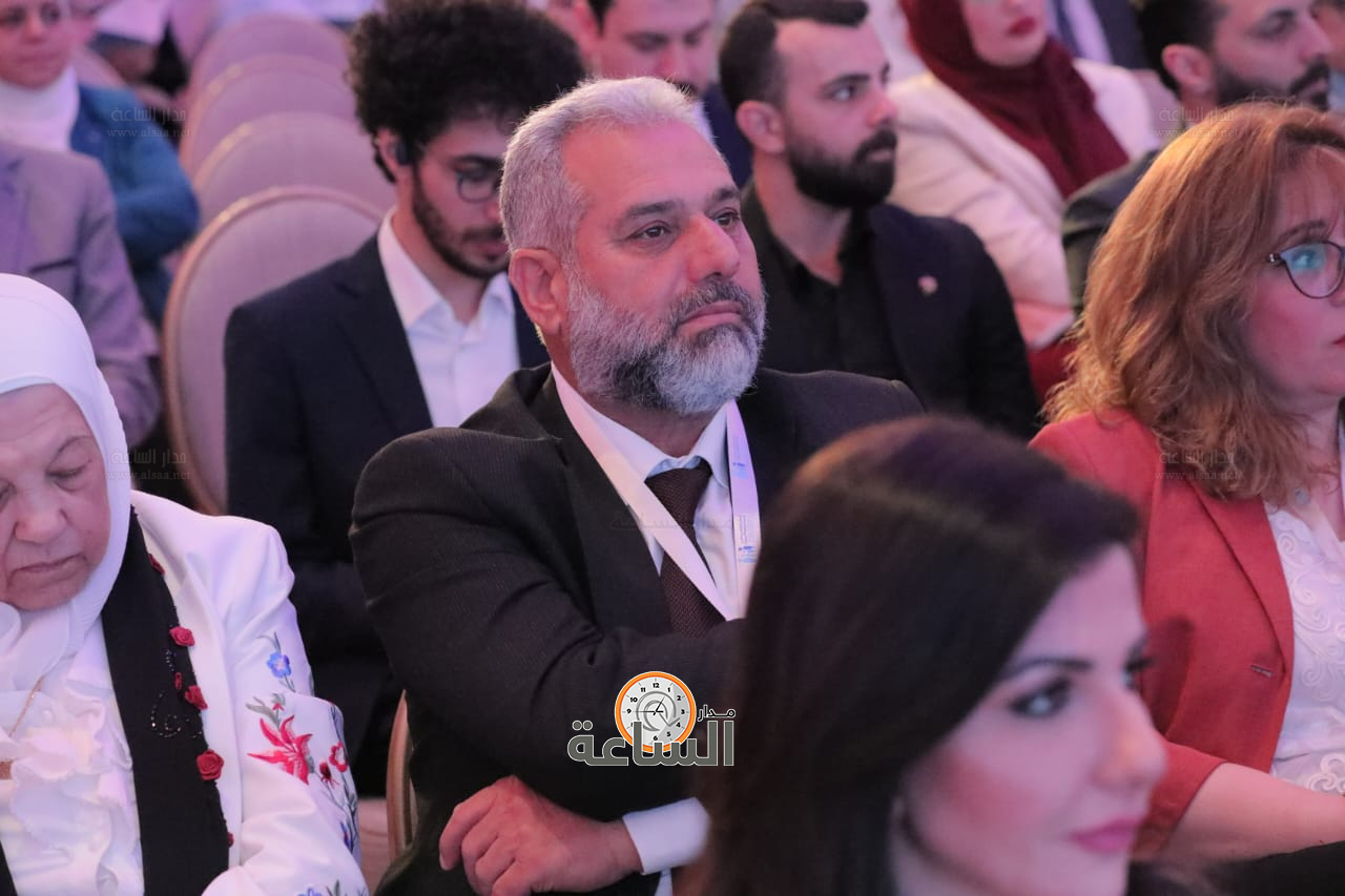 Madar Al-Saa Images 0.011405240353580037