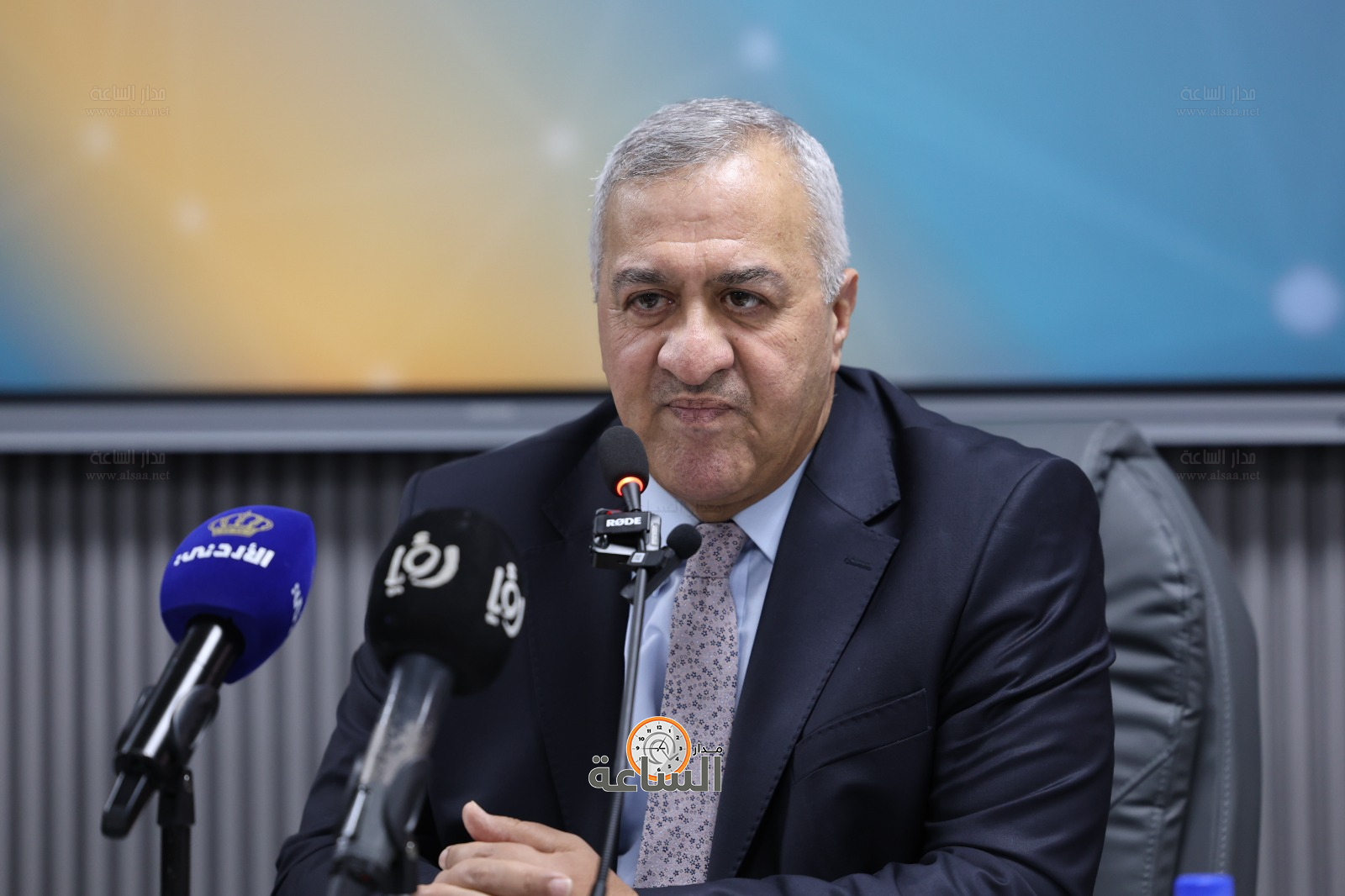 Madar Al-Saa Images 0.19236896188893882