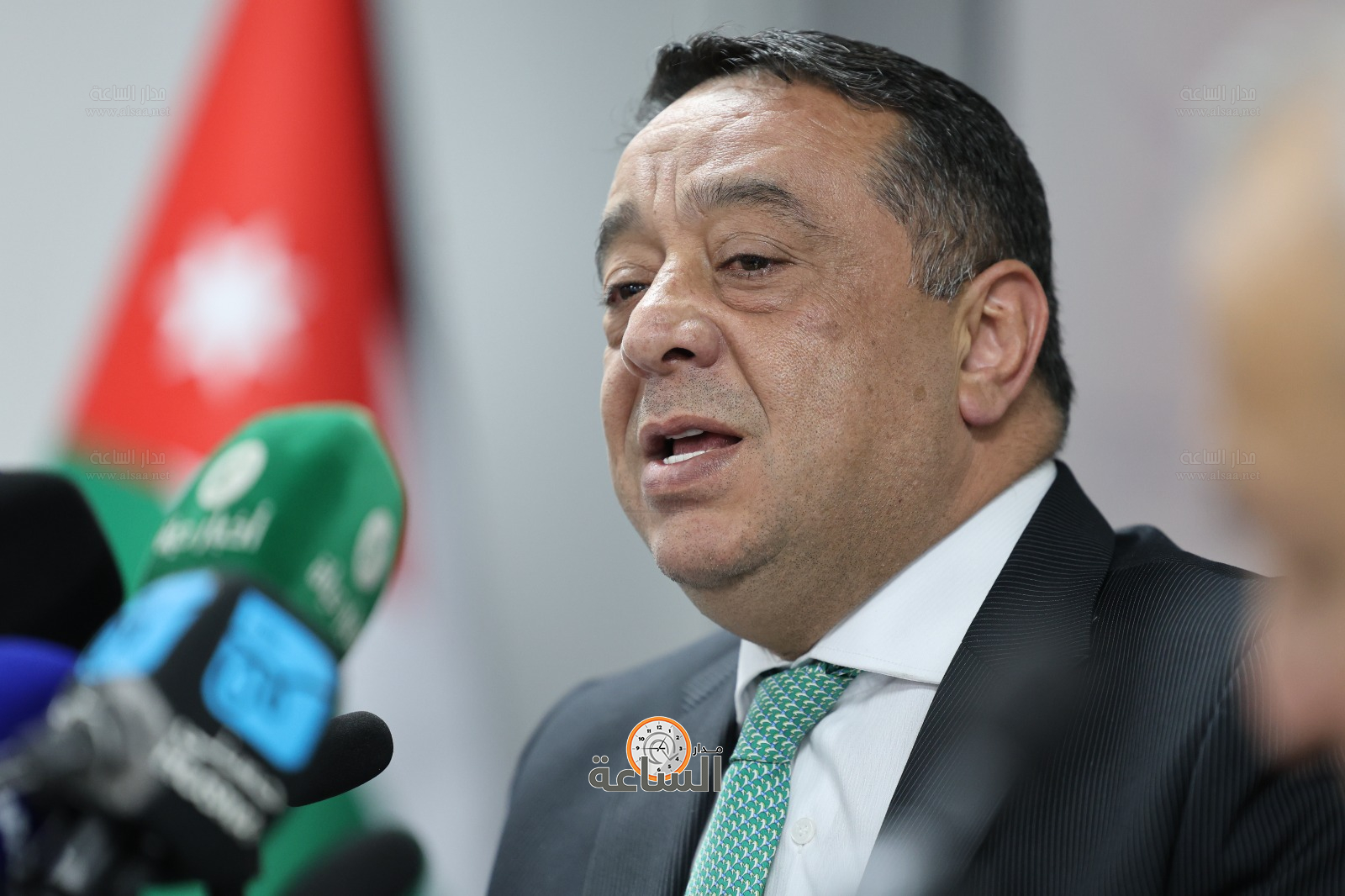 Madar Al-Saa Images 0.7916039574762148