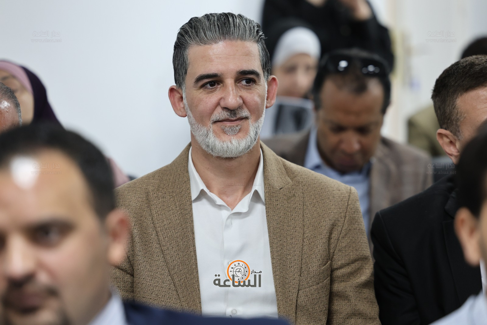 Madar Al-Saa Images 0.3031009050584128