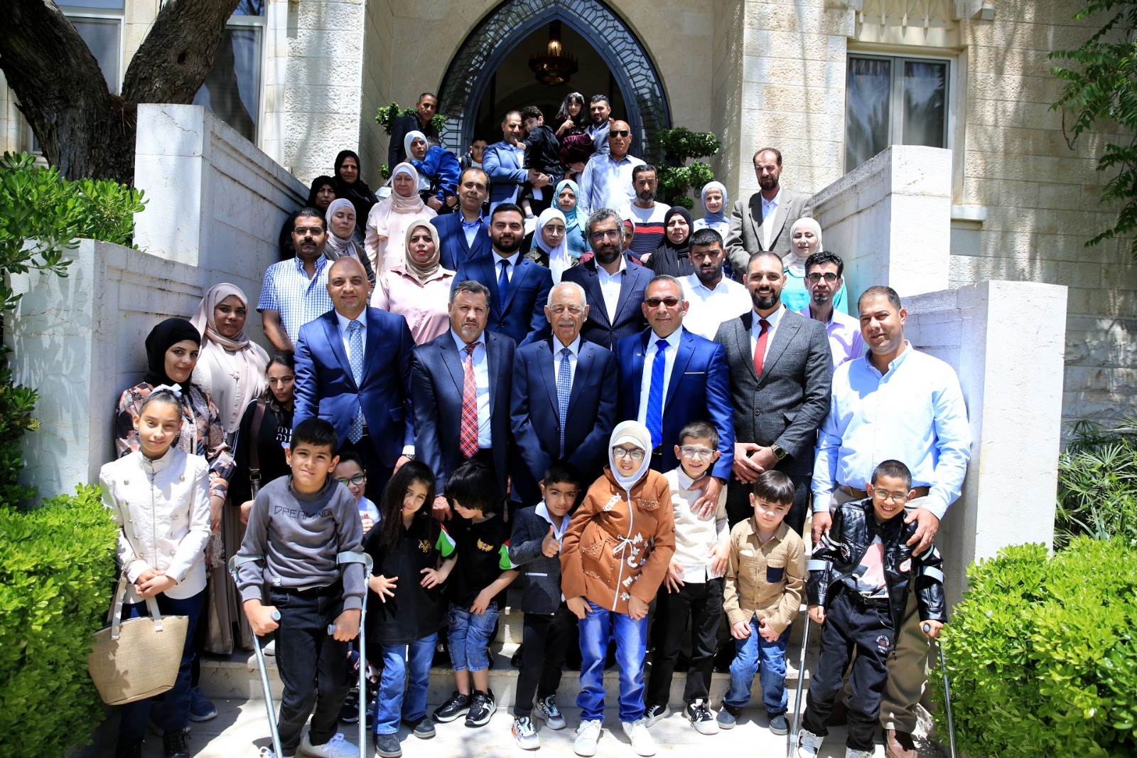 Madar Al-Saa Images 0.8043890623454027