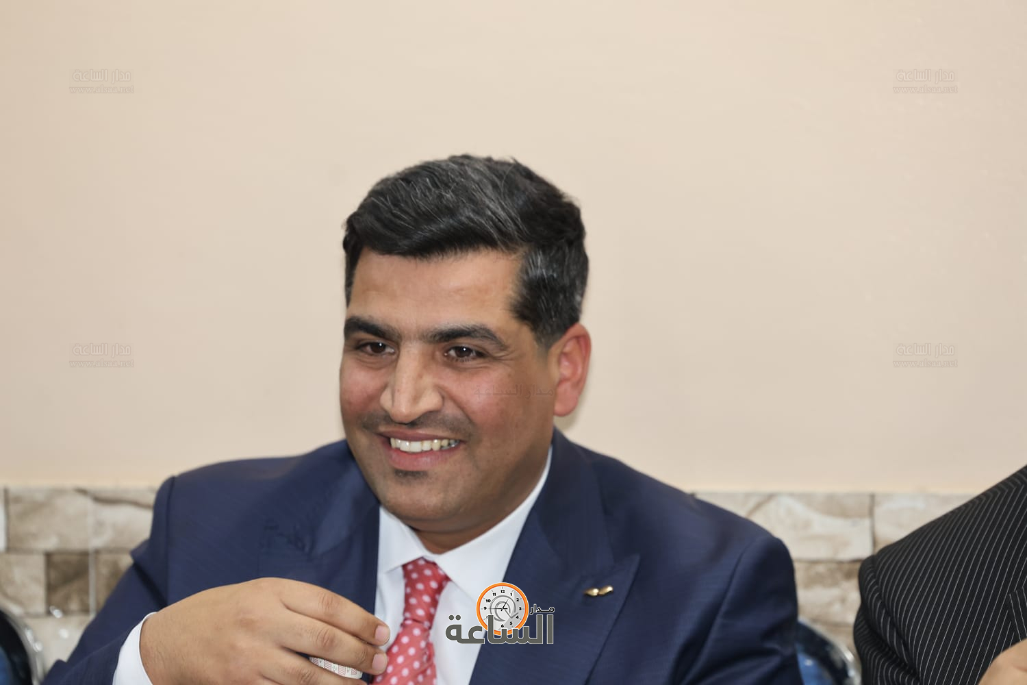 Madar Al-Saa Images 0.7387890532626156