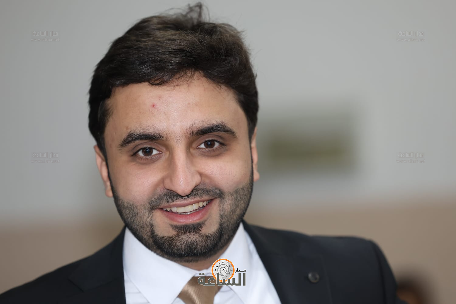 Madar Al-Saa Images 0.034516542993896504