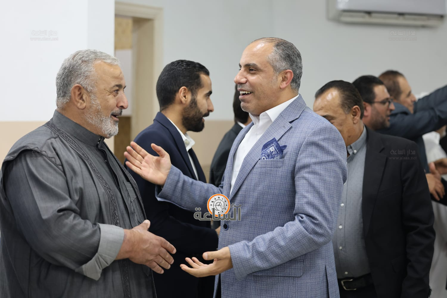 Madar Al-Saa Images 0.849330551740928