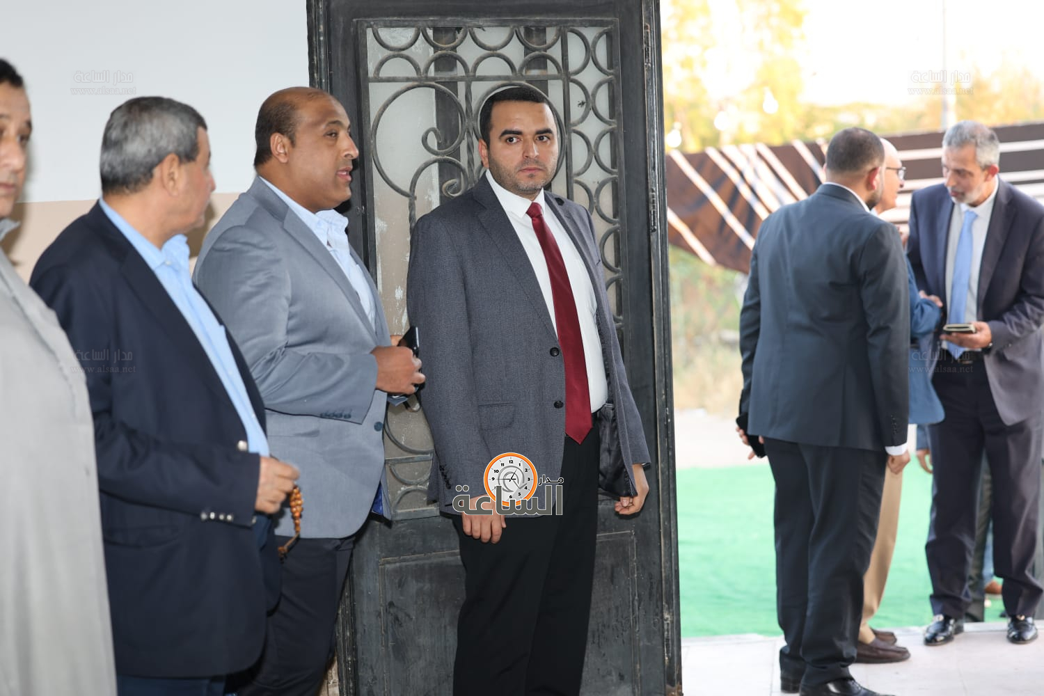 Madar Al-Saa Images 0.9570430529335008