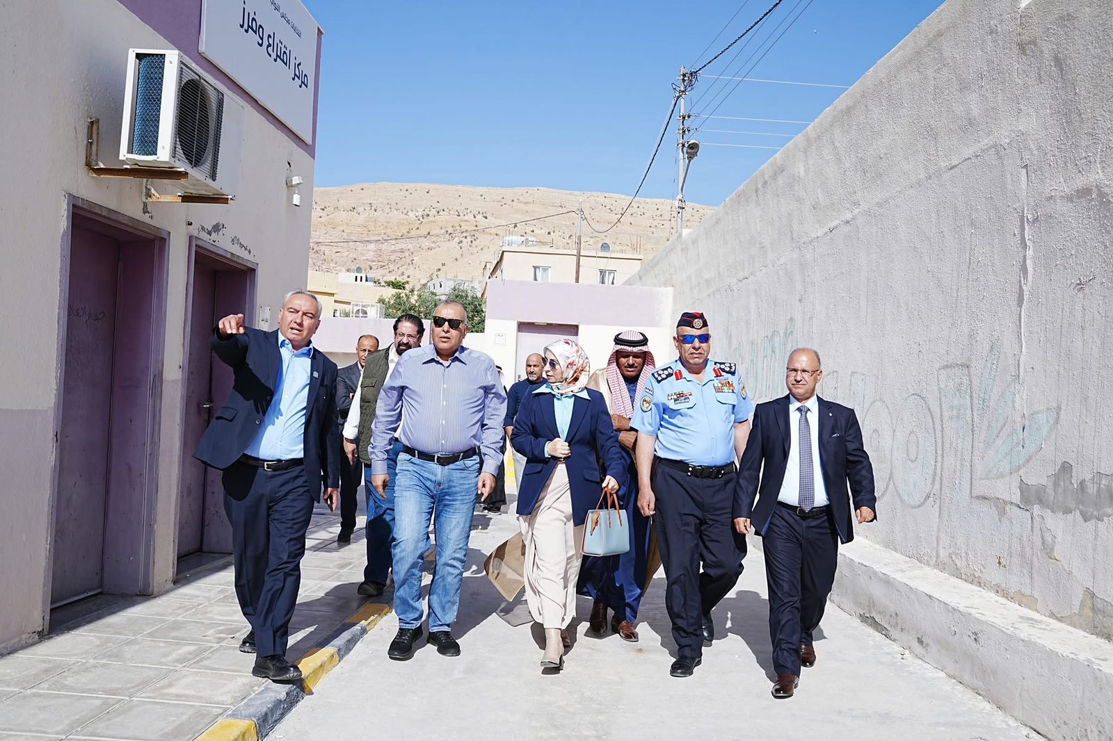 Madar Al-Saa Images 0.5653818154130812