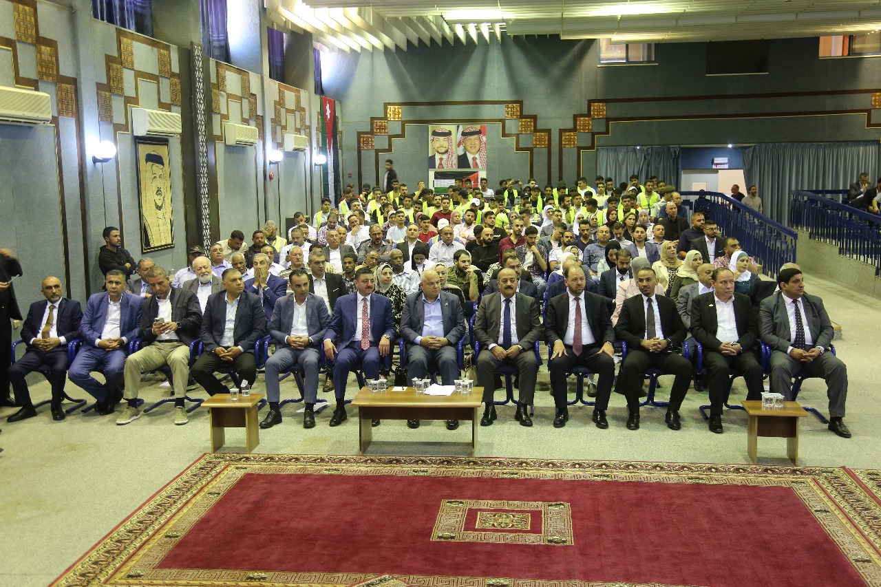 Madar Al-Saa Images 0.714795902284393