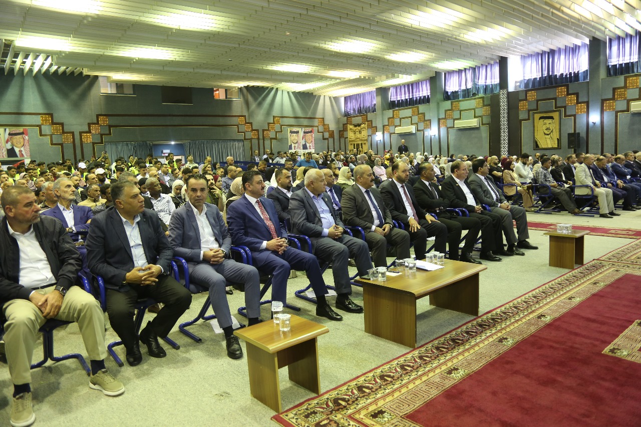 Madar Al-Saa Images 0.03757669531528485