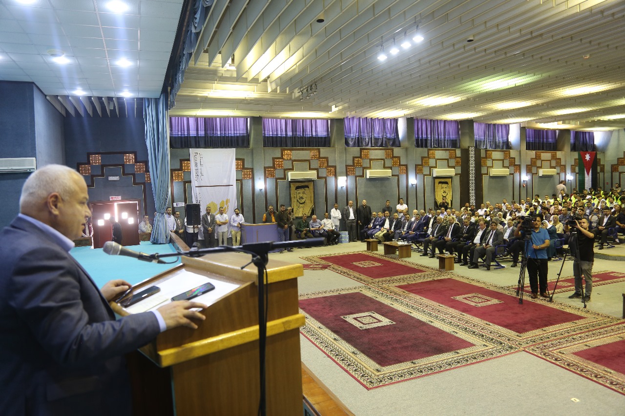 Madar Al-Saa Images 0.004349274815765303