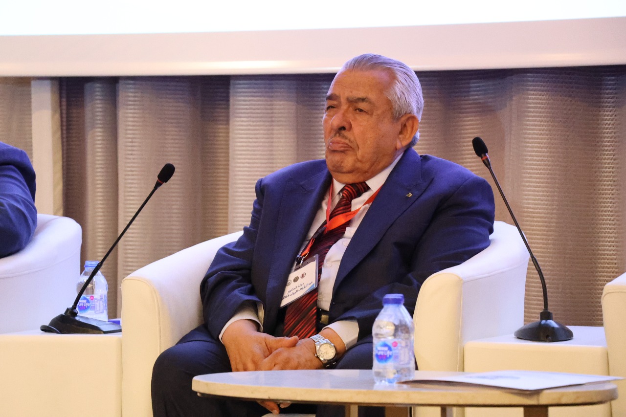 Madar Al-Saa Images 0.20670618586585154