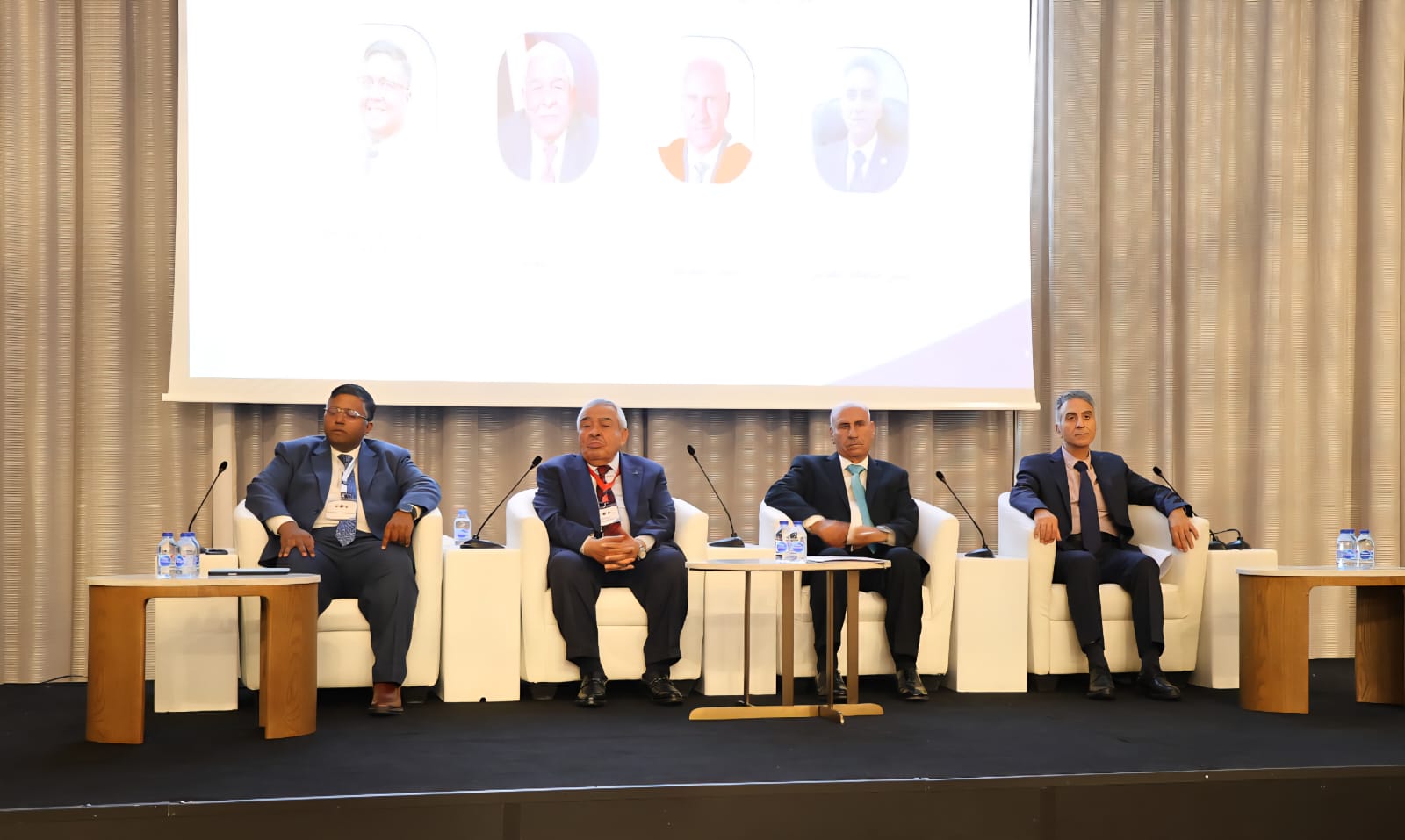 Madar Al-Saa Images 0.9139115182896824