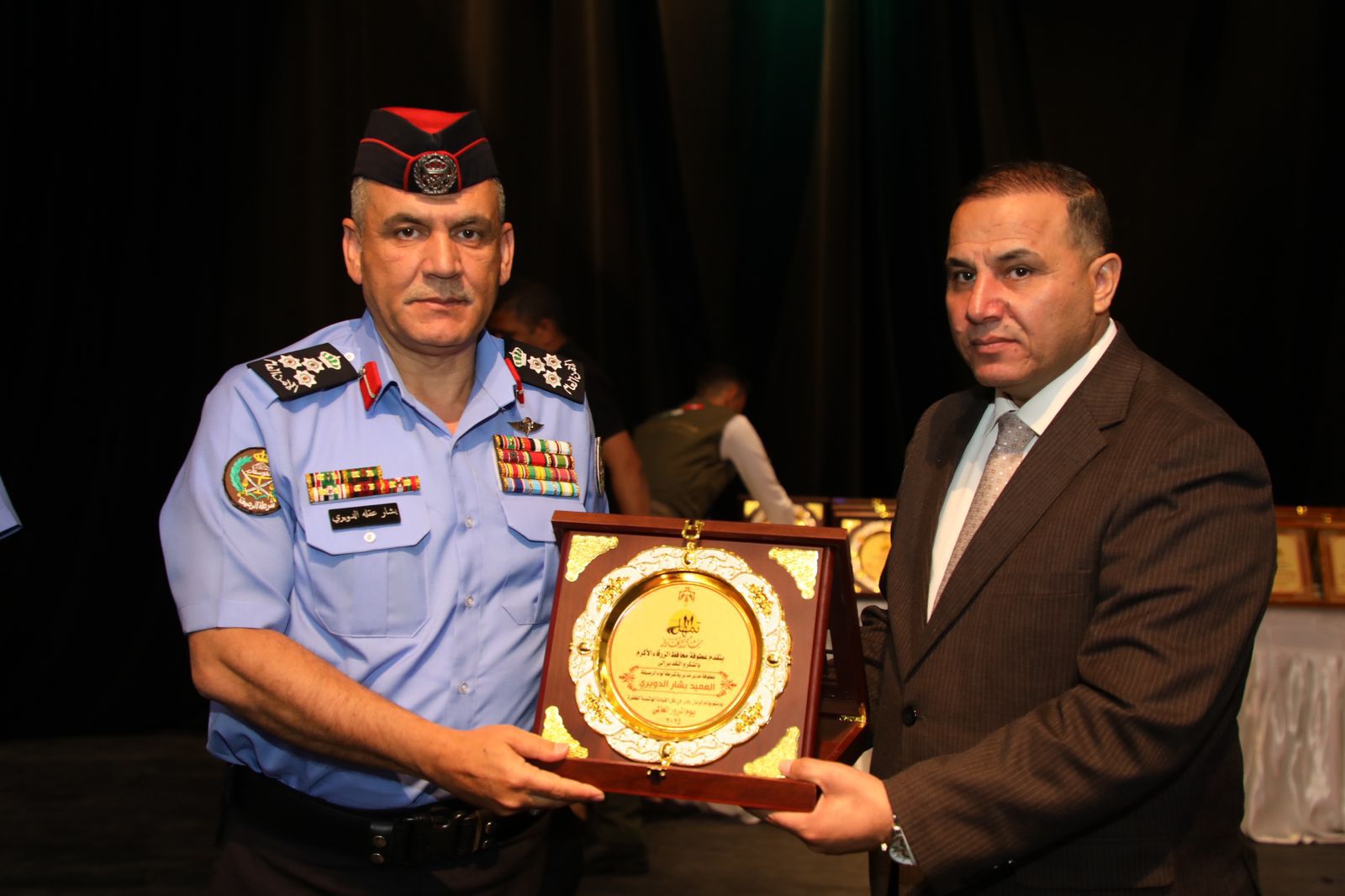 Madar Al-Saa Images 0.3229442353396622