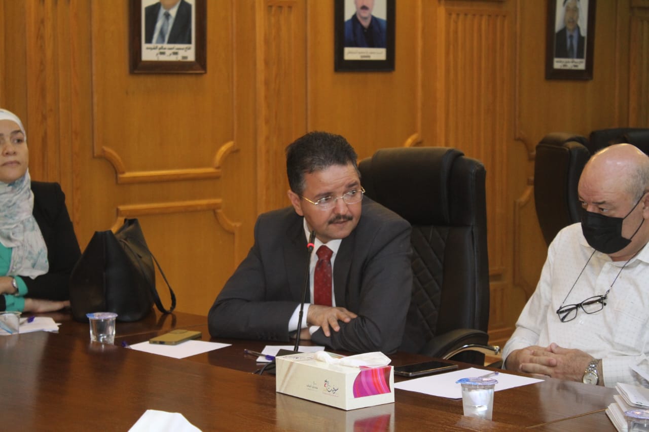 Madar Al-Saa Images 0.374512465320459