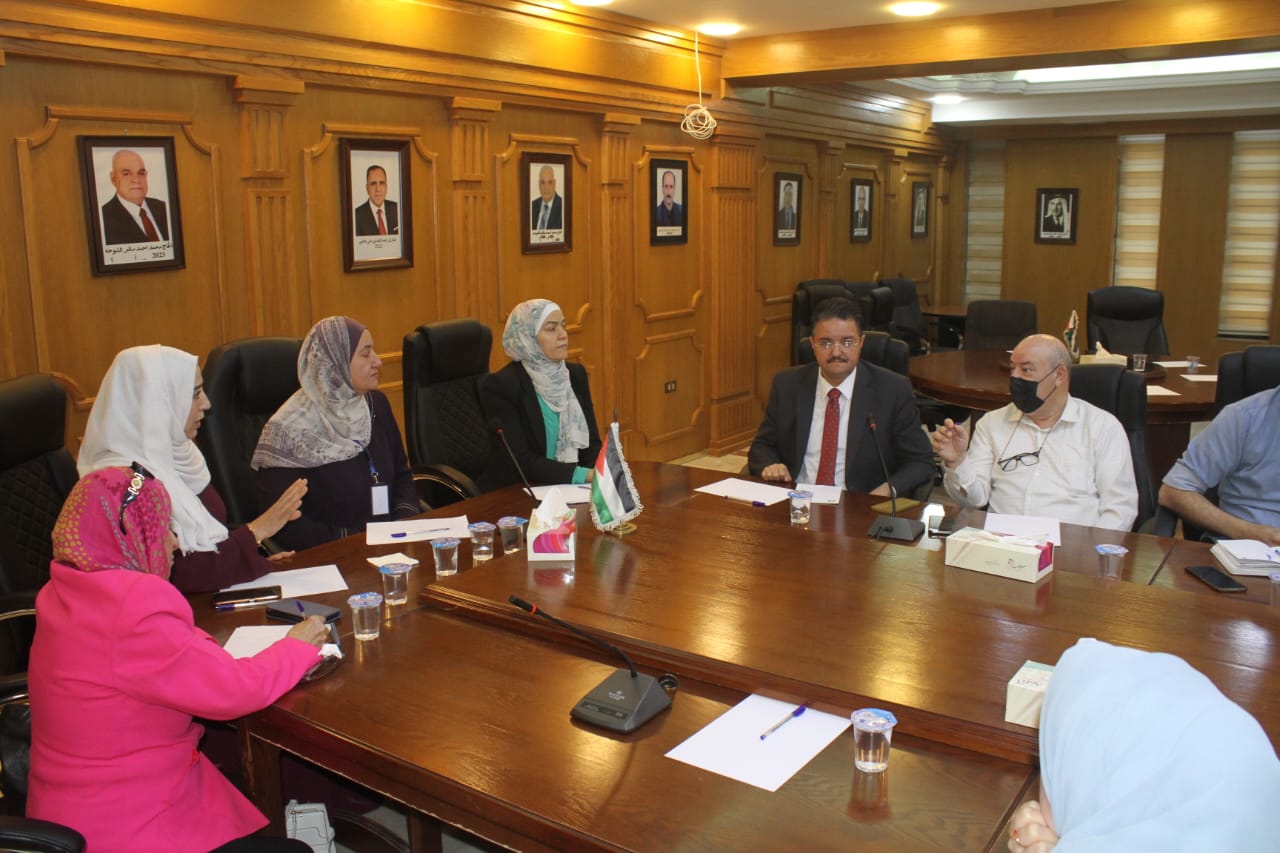 Madar Al-Saa Images 0.9304091811248139