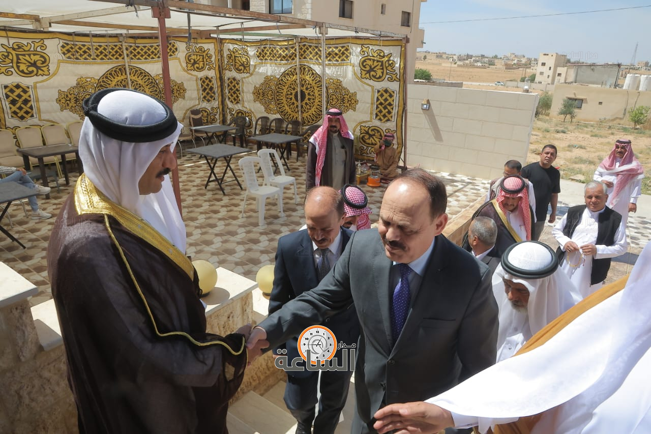 Madar Al-Saa Images 0.23686333070732035