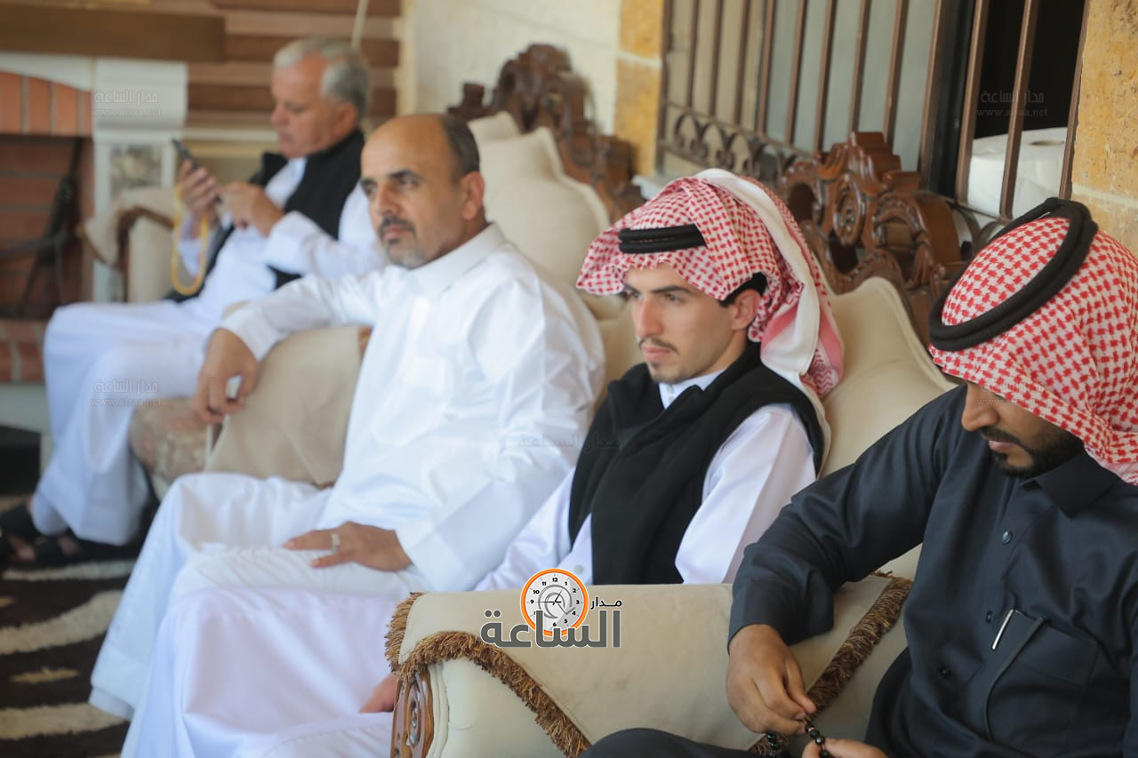 Madar Al-Saa Images 0.9170393241173181