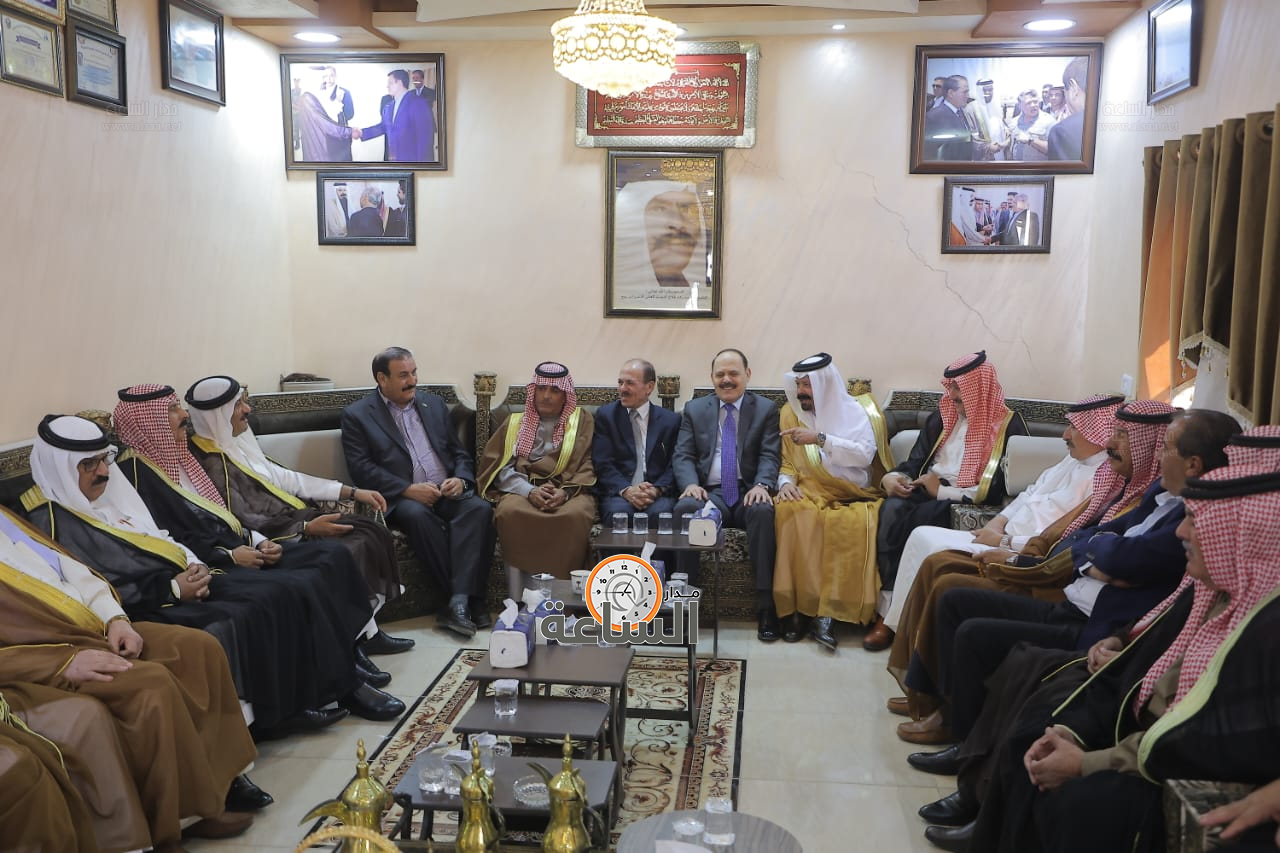 Madar Al-Saa Images 0.8903647489490831