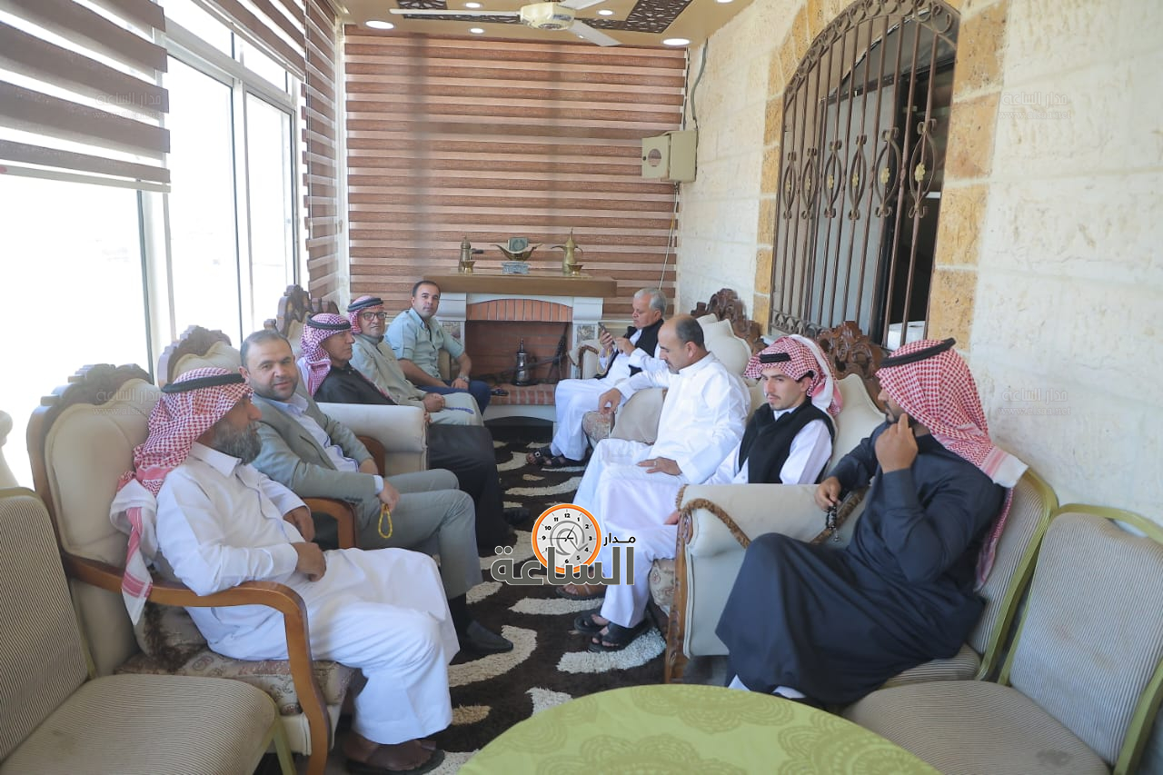 Madar Al-Saa Images 0.2562087260099817