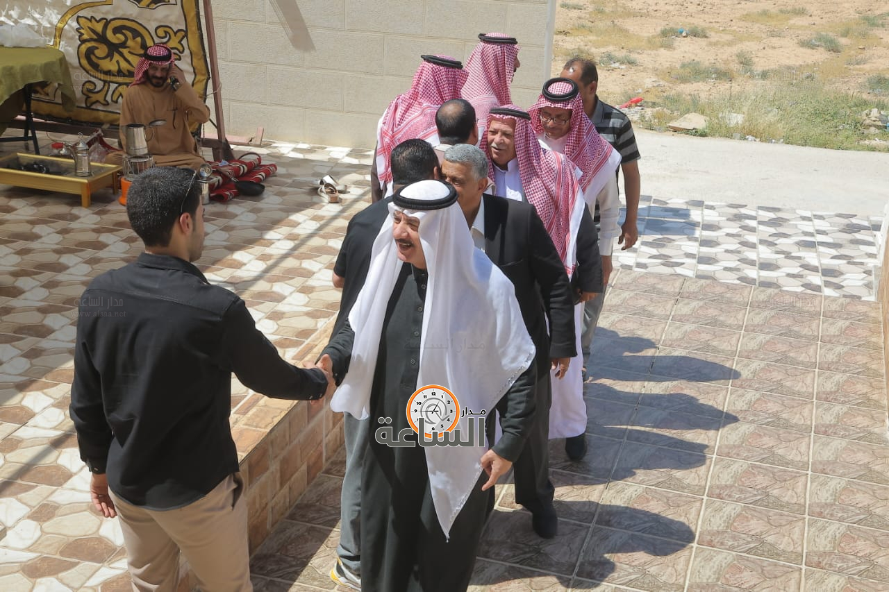 Madar Al-Saa Images 0.23759651050184505