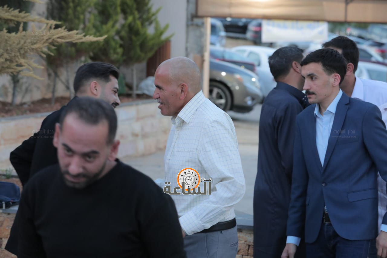 Madar Al-Saa Images 0.437238943276701