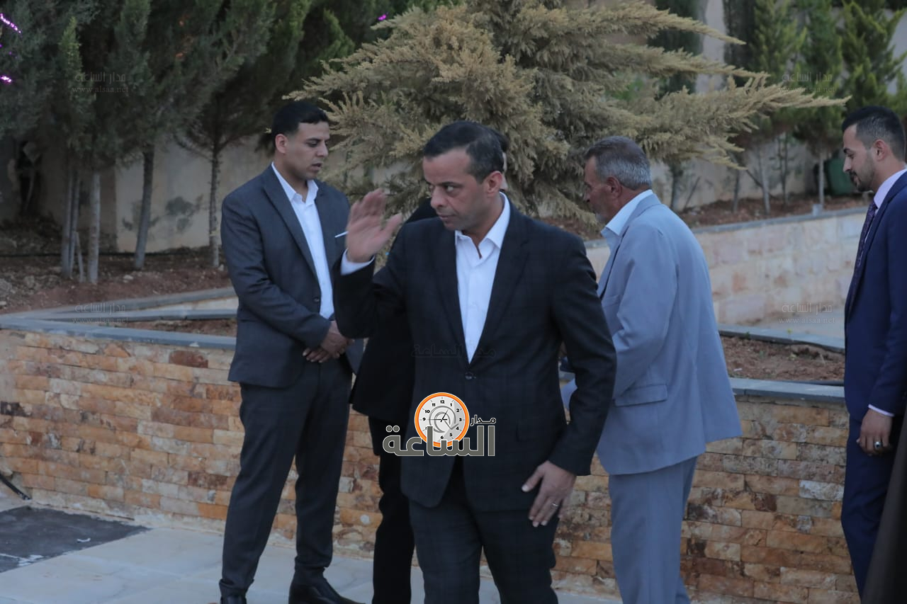 Madar Al-Saa Images 0.1778005750209236