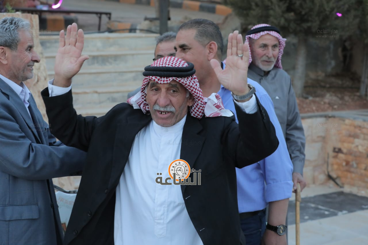 Madar Al-Saa Images 0.22415298393025707