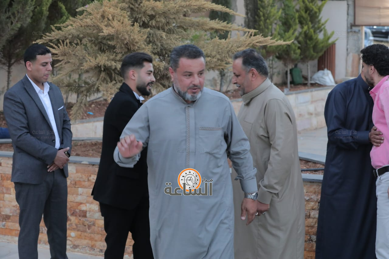 Madar Al-Saa Images 0.2393108328221446
