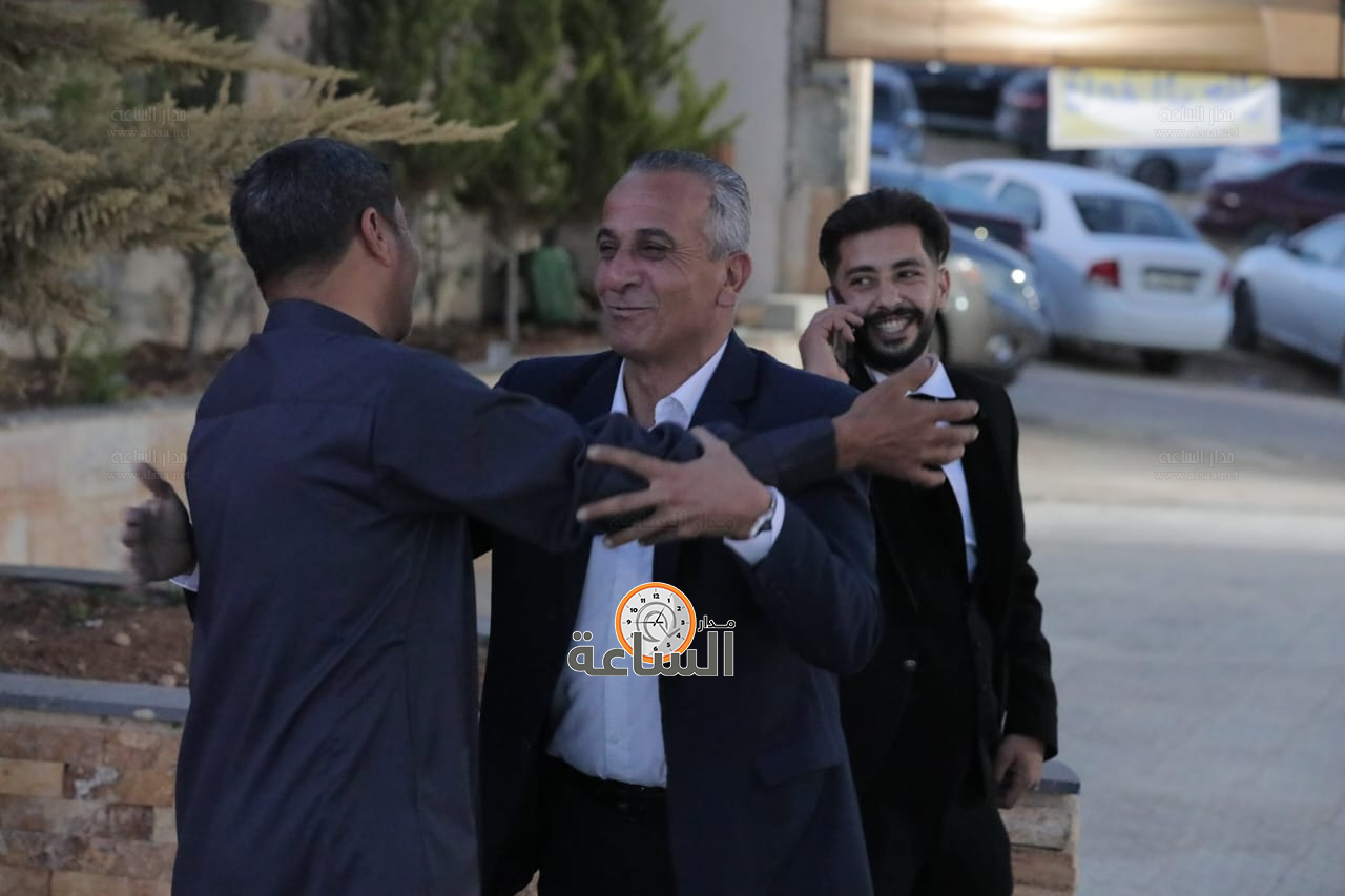 Madar Al-Saa Images 0.7212543215182238