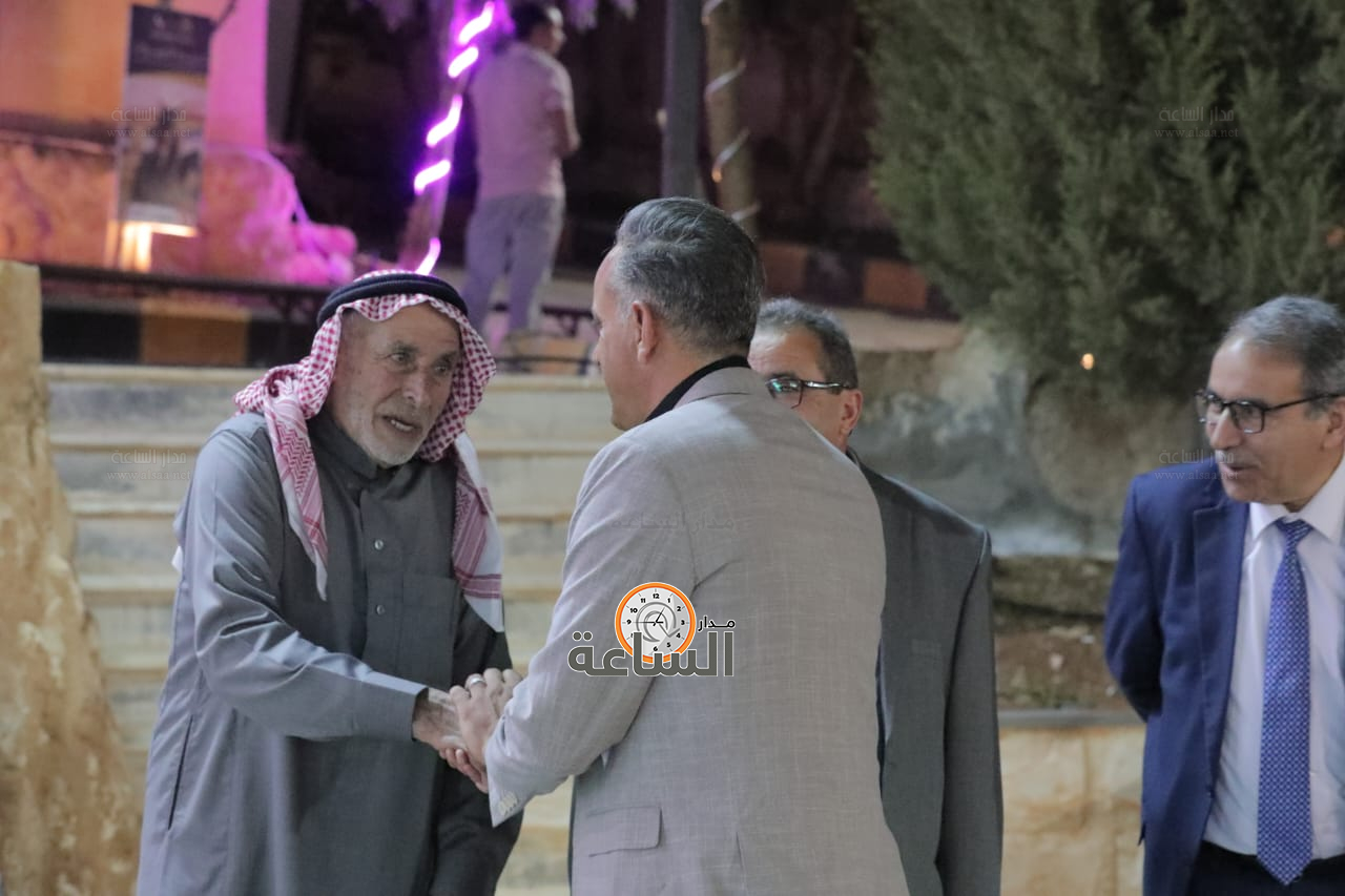 Madar Al-Saa Images 0.15126004188941167