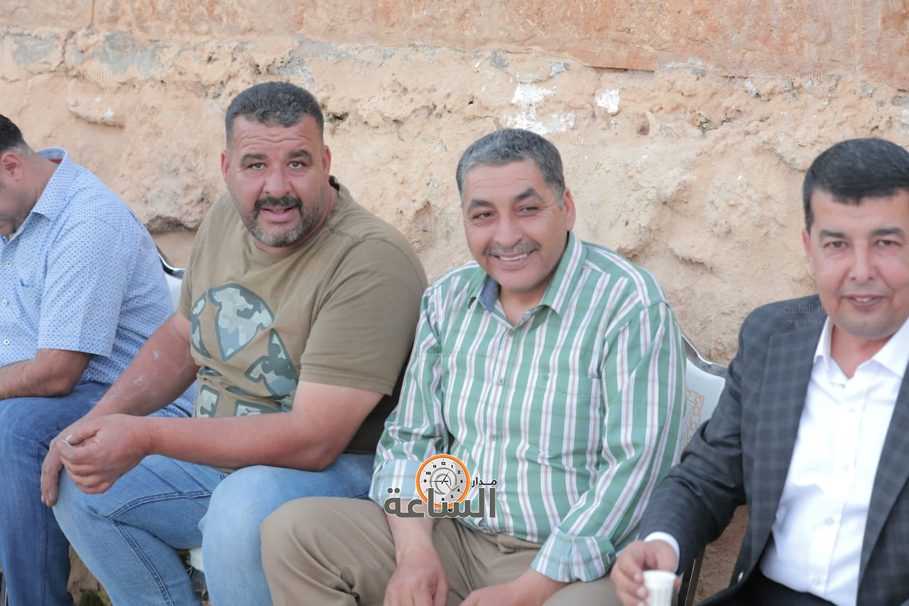 Madar Al-Saa Images 0.4995666591564699