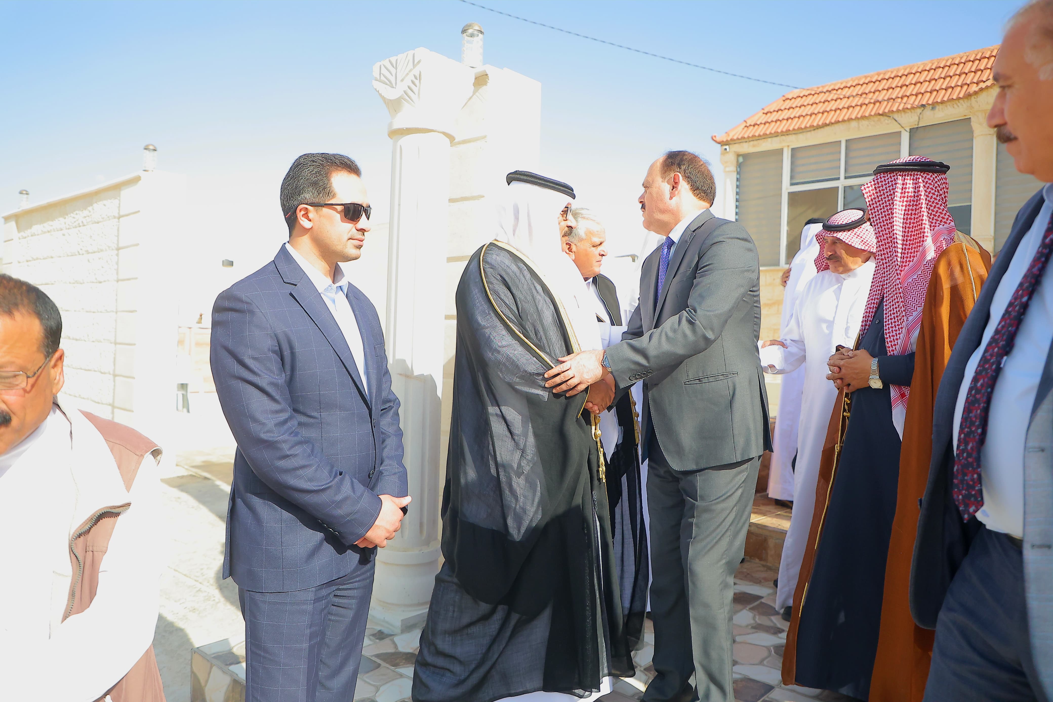 Madar Al-Saa Images 0.3426466204555403