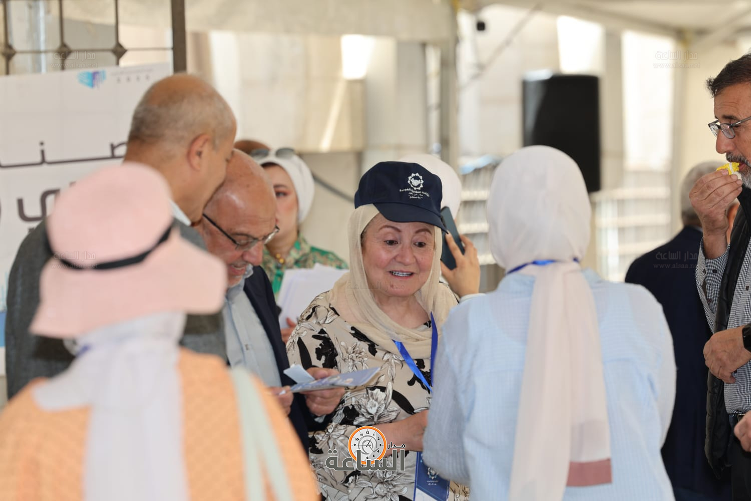 Madar Al-Saa Images 0.38517461807540865