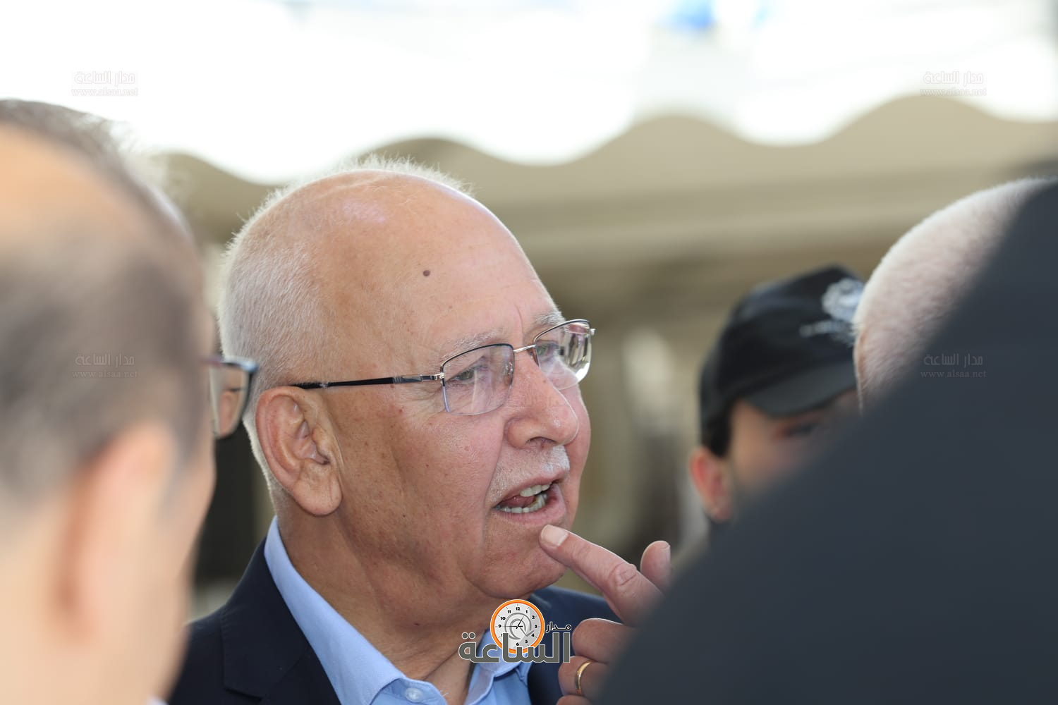 Madar Al-Saa Images 0.8631246986934021