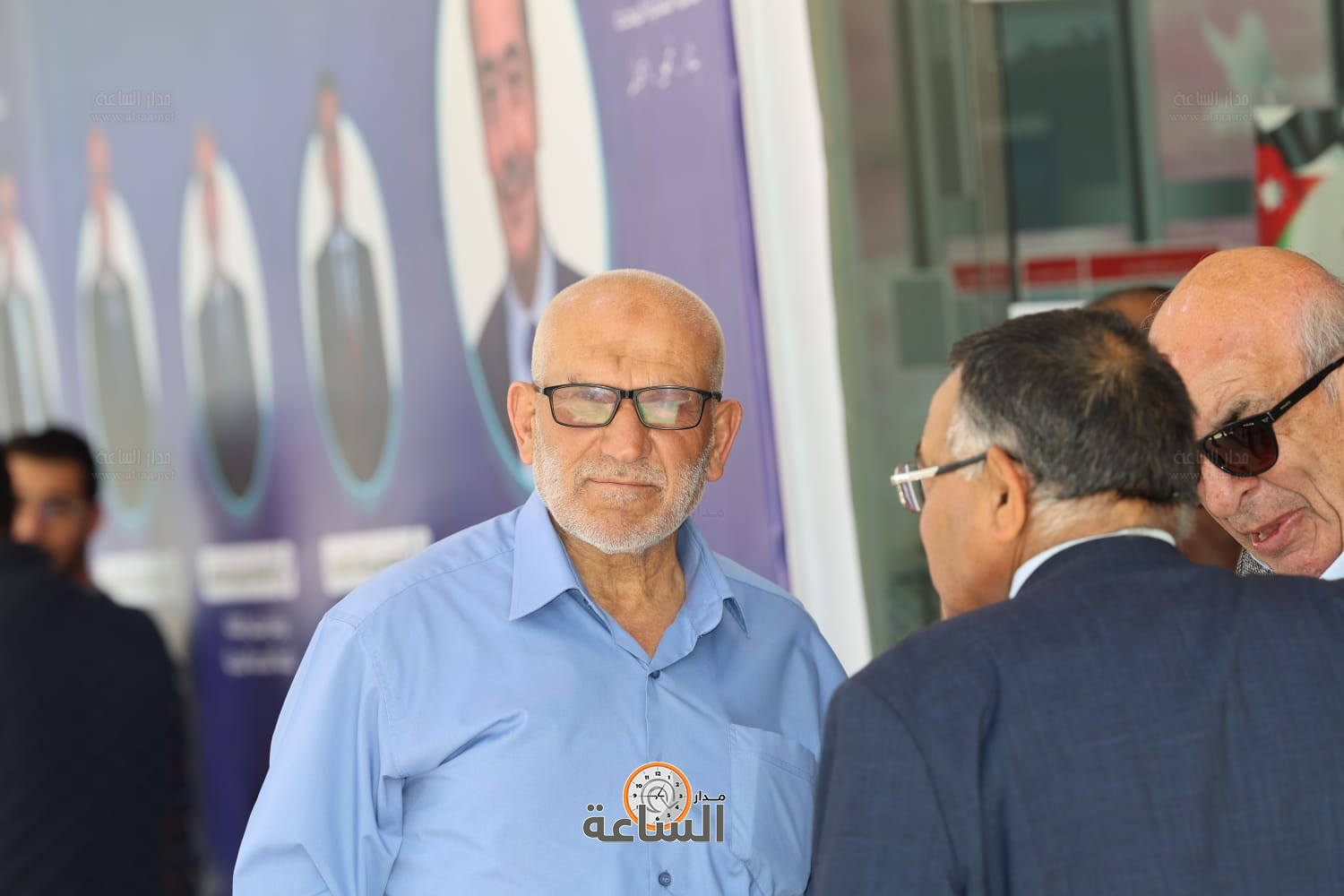 Madar Al-Saa Images 0.1442869472200049