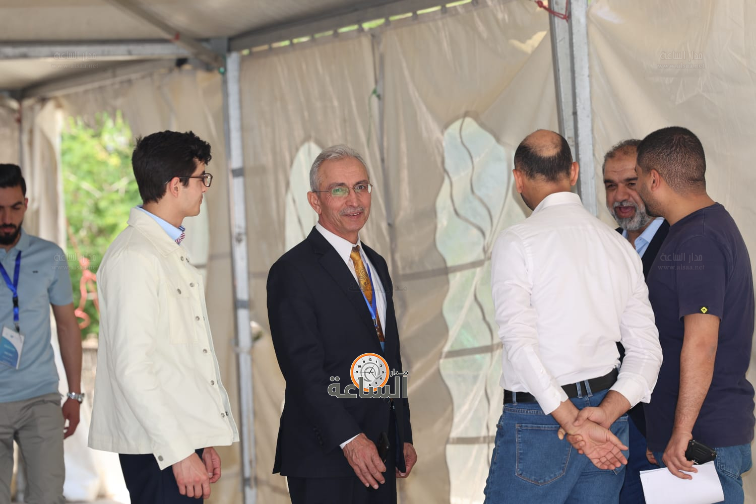 Madar Al-Saa Images 0.3696035313869347