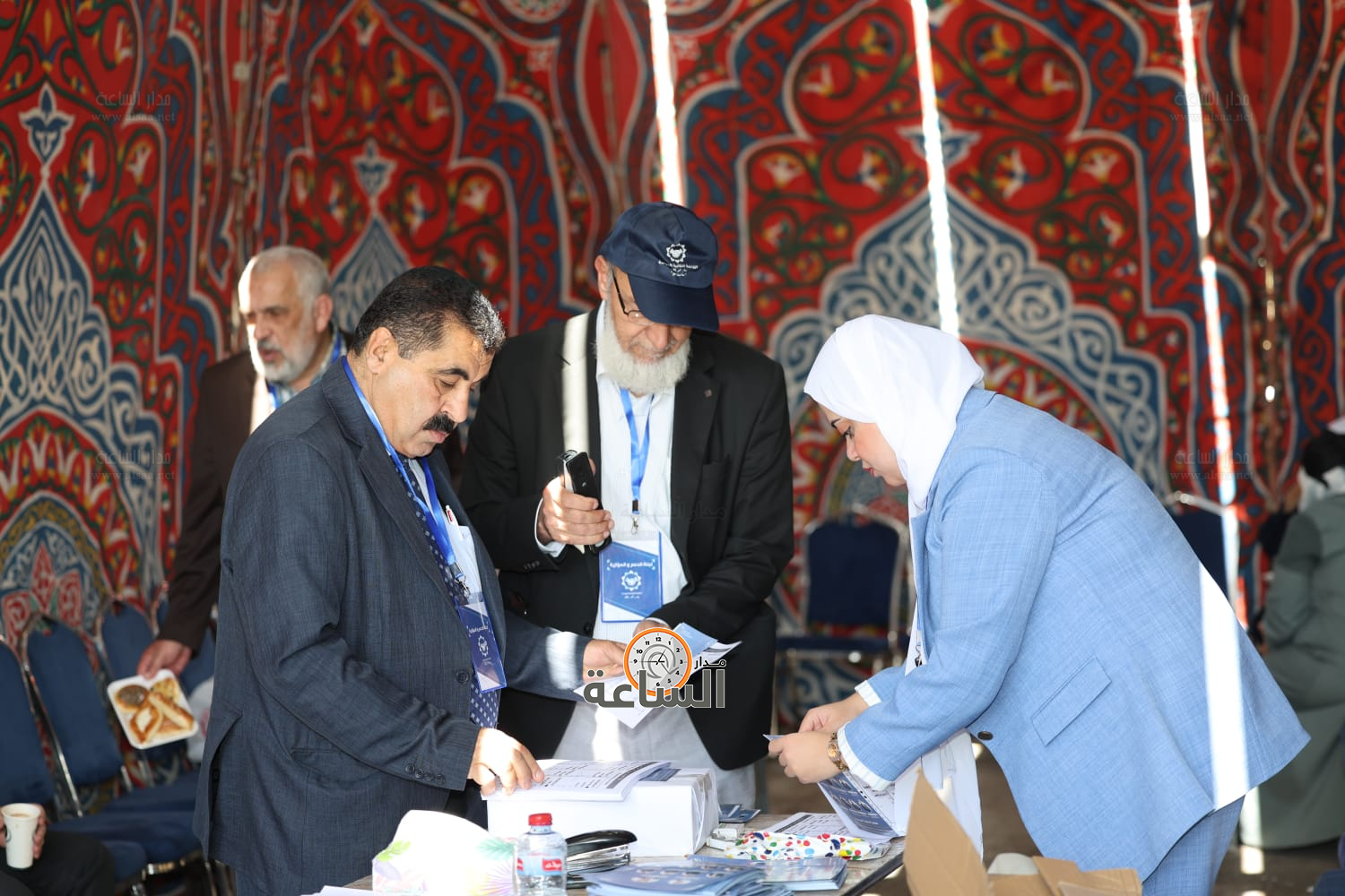 Madar Al-Saa Images 0.19362078483858425