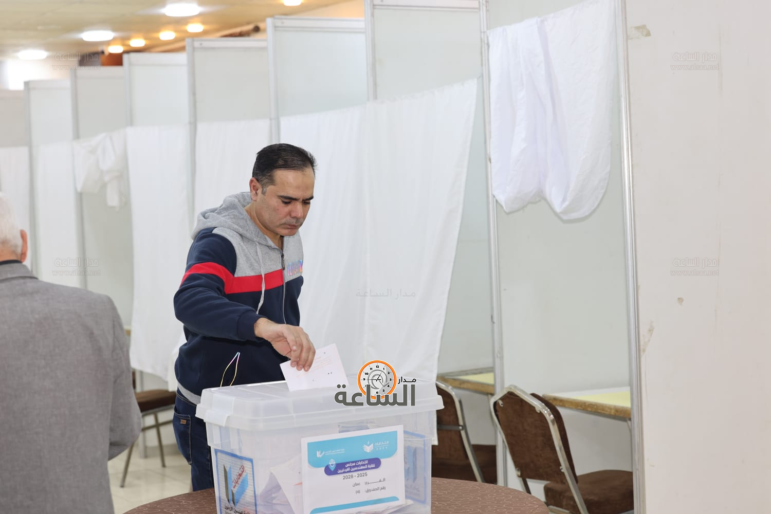 Madar Al-Saa Images 0.38292730360458405