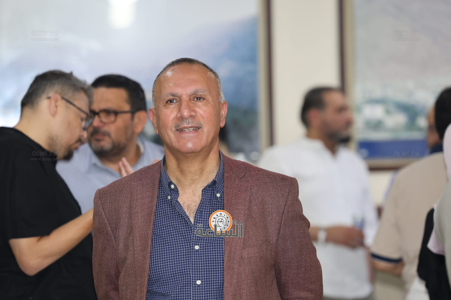 Madar Al-Saa Images 0.9826787161583426