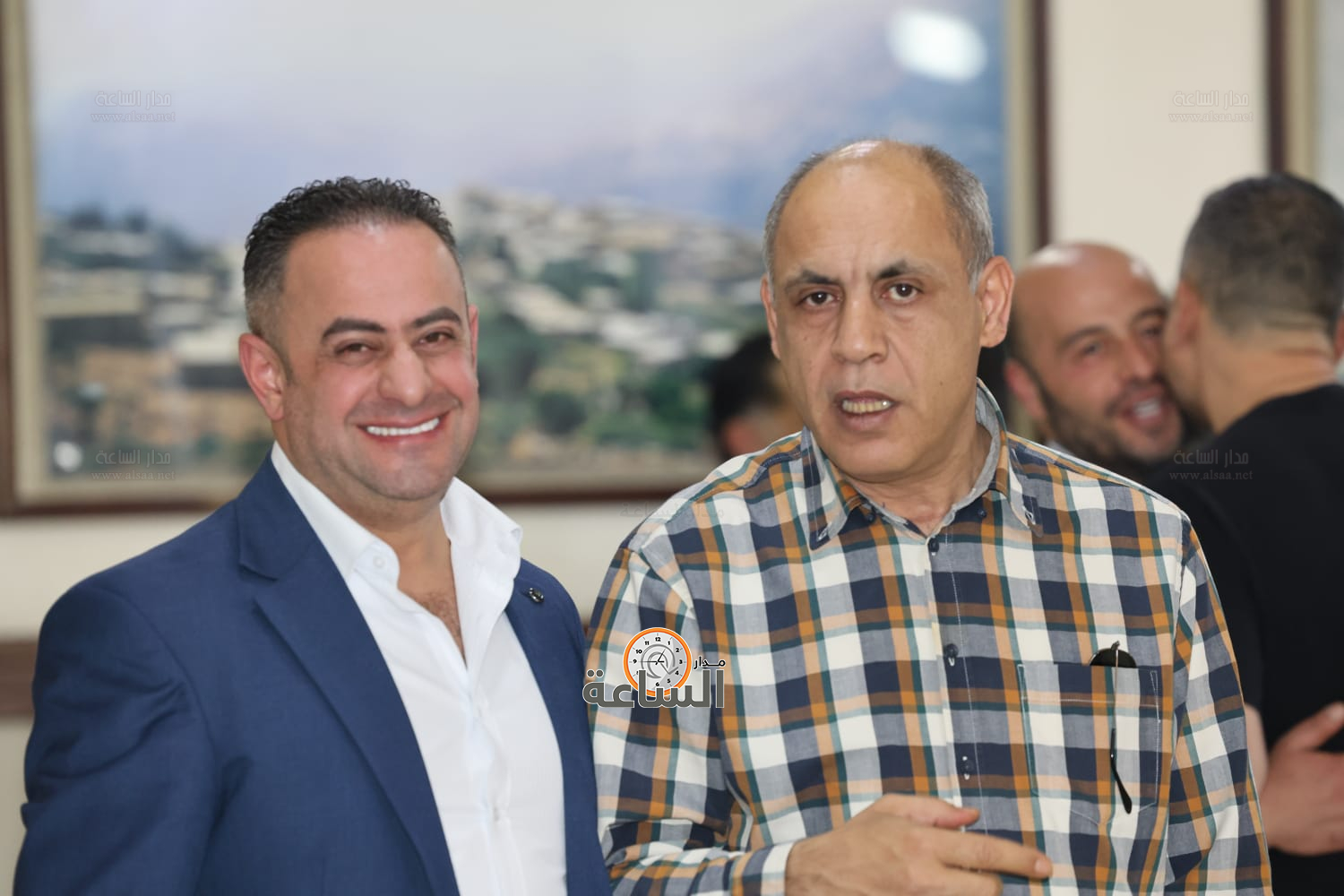 Madar Al-Saa Images 0.760088848464511