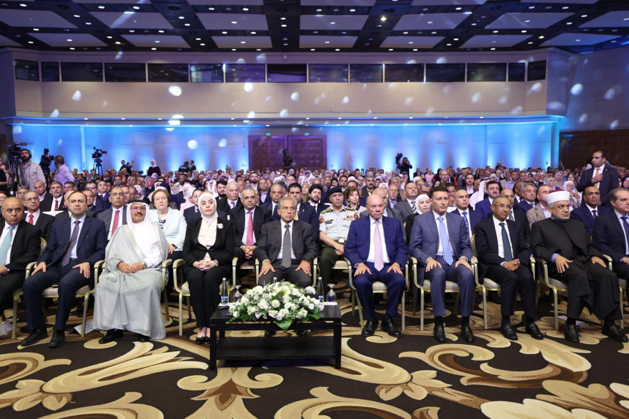 Madar Al-Saa Images 0.22365532387257459