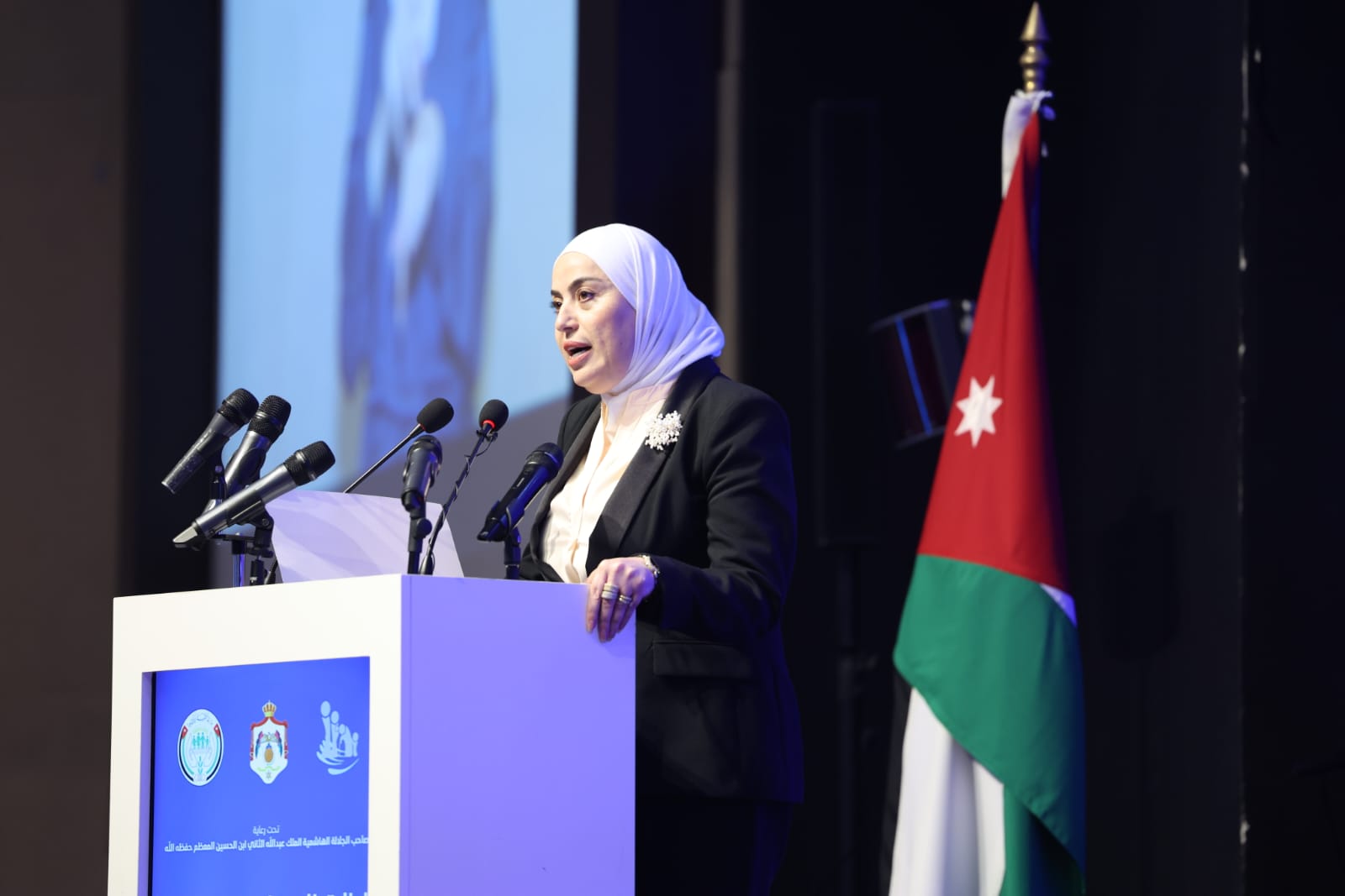 Madar Al-Saa Images 0.8132386770599478